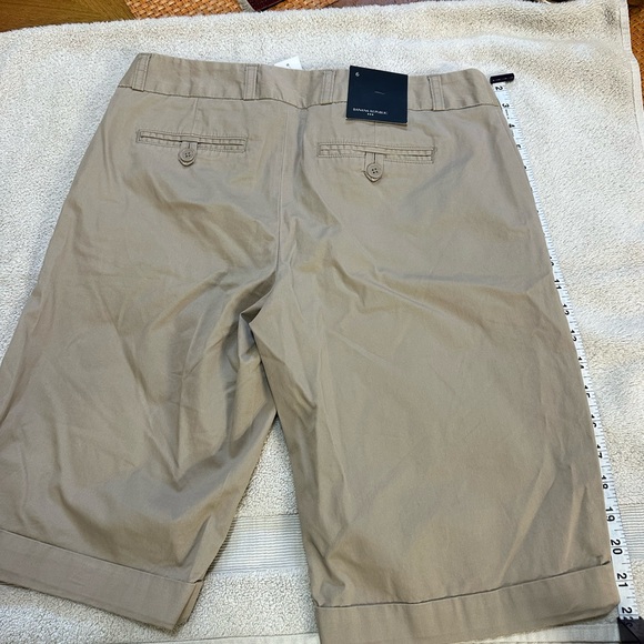 Banana Republic Chino Shorts - Picture 2 of 6